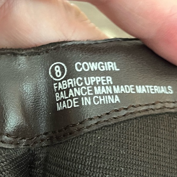 Vintage Ellemeno size 8 brown suede dress boots. Early 1990’s. Embroidered. EUC. - Picture 14 of 16